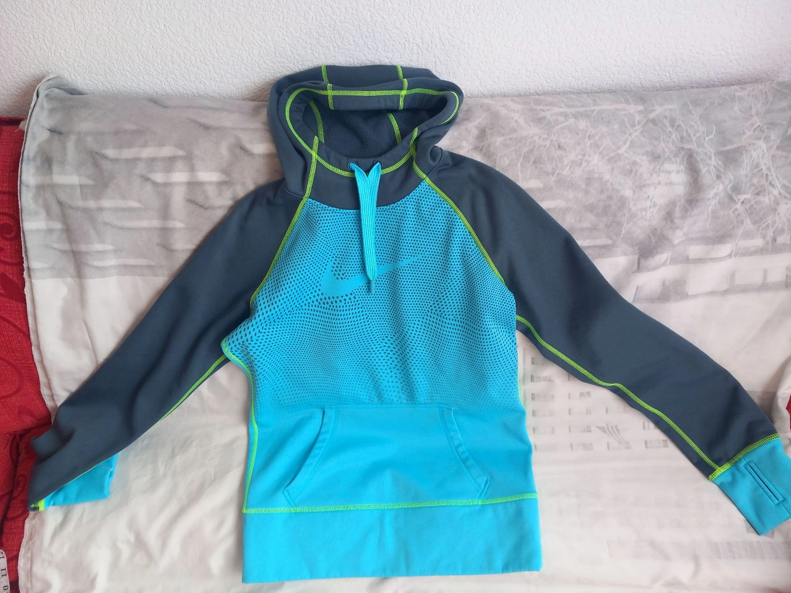 Sudadera Nike, talla S